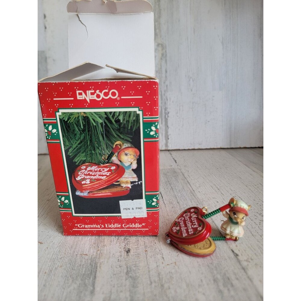 Enesco grandma's little griddle ornament Xmas Mouse vintage 1993‎